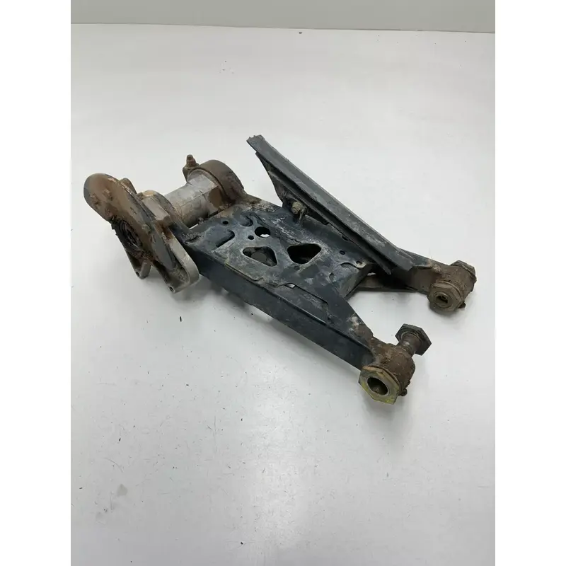 2001 01 Polaris Scrambler 400 2x4 OEM Swing Arm Swingarm Pivot Axle Carrier