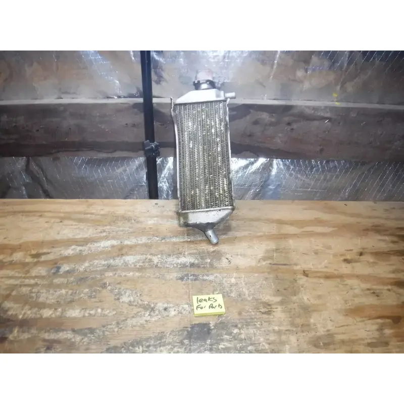 2002 Rm125 (B) *For Parts Or Repair* Right Side Radiator Rad Coolant Water Comb