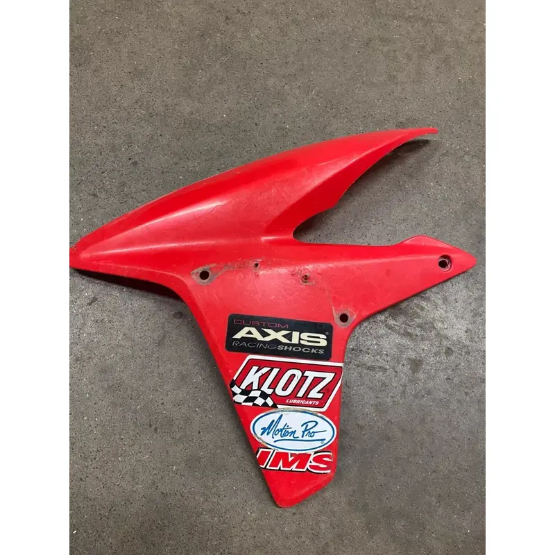 HONDA 450R TRX450R FRONT FENDER PLASTIC 2004 2005 RED LEFT 04 05 OEM