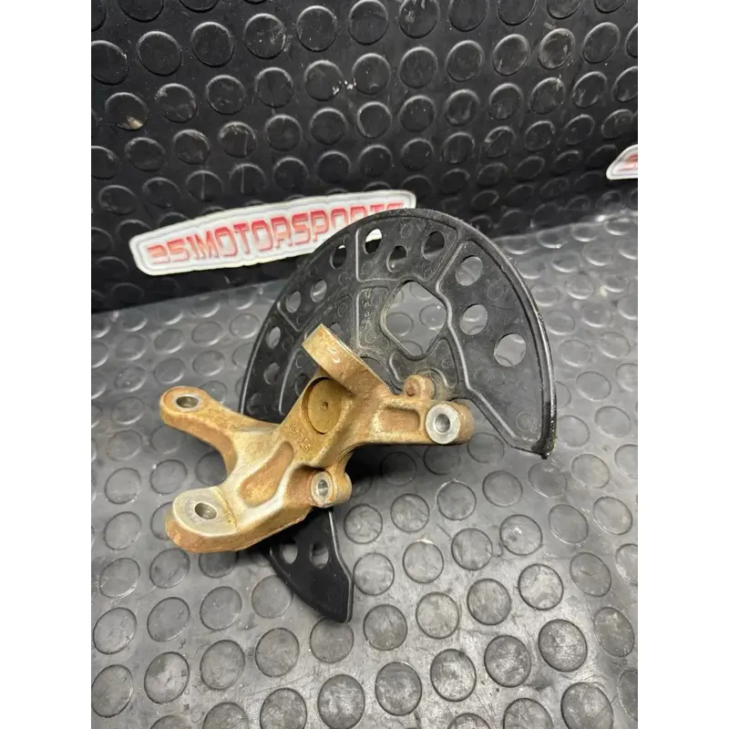2006 Yamaha Yfz450 YFZ 450 Front Right Steering Knuckle OEM RH Z21