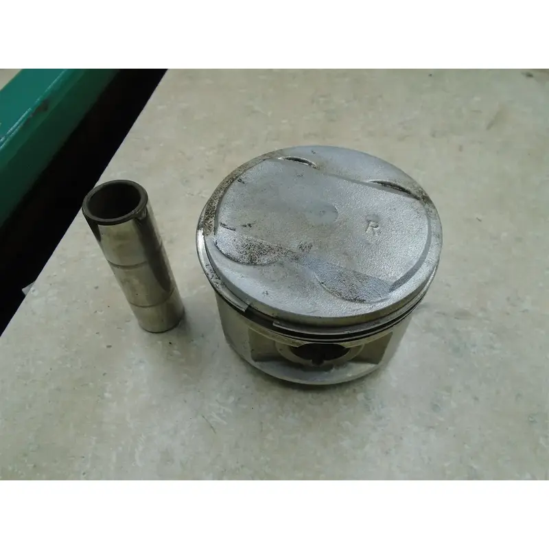 Honda 650 GL SILVERWING GL650 Used Engine Right Piston Ring Kit 1983 HB278