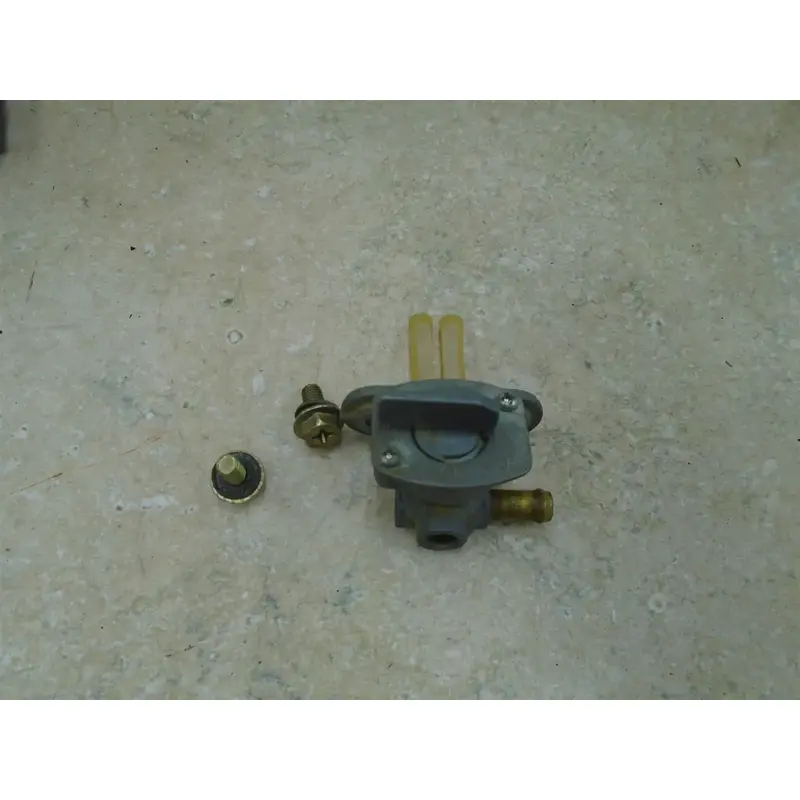 Yamaha 250 YZ YZ250F YZ250-F Used Gas Fuel Tank Petcock 2001 YB163