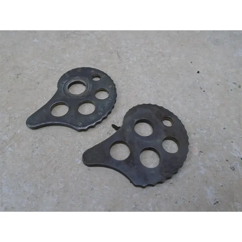 Yamaha 225 TT TT225 Used Rear Chain Adjusters 1987 YB140