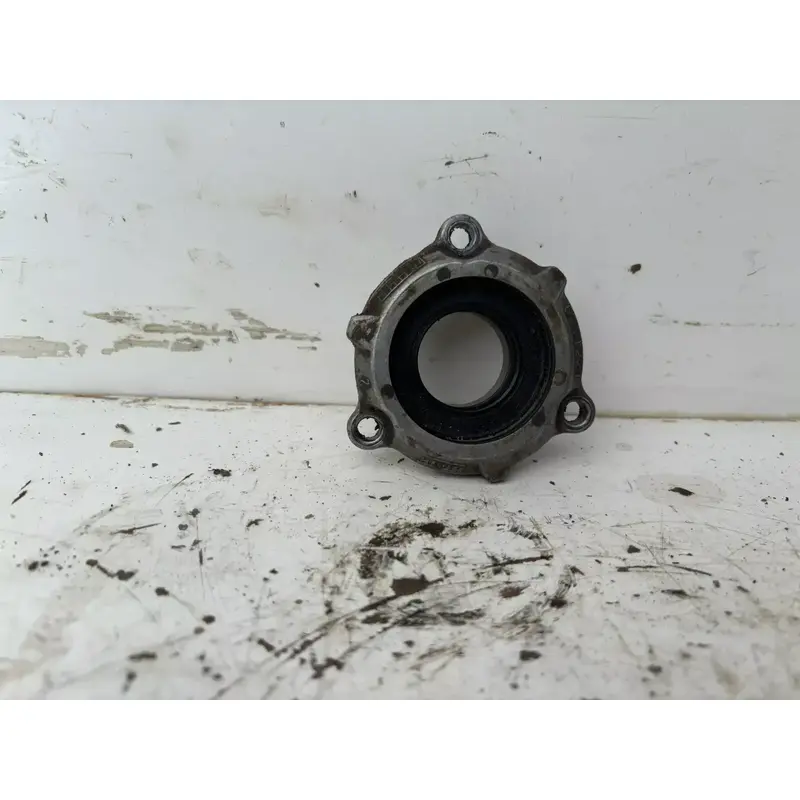 2007 Can-am Outlander 500 650 800Xt Efi 4x4 Drive Shaft Bearing Holder