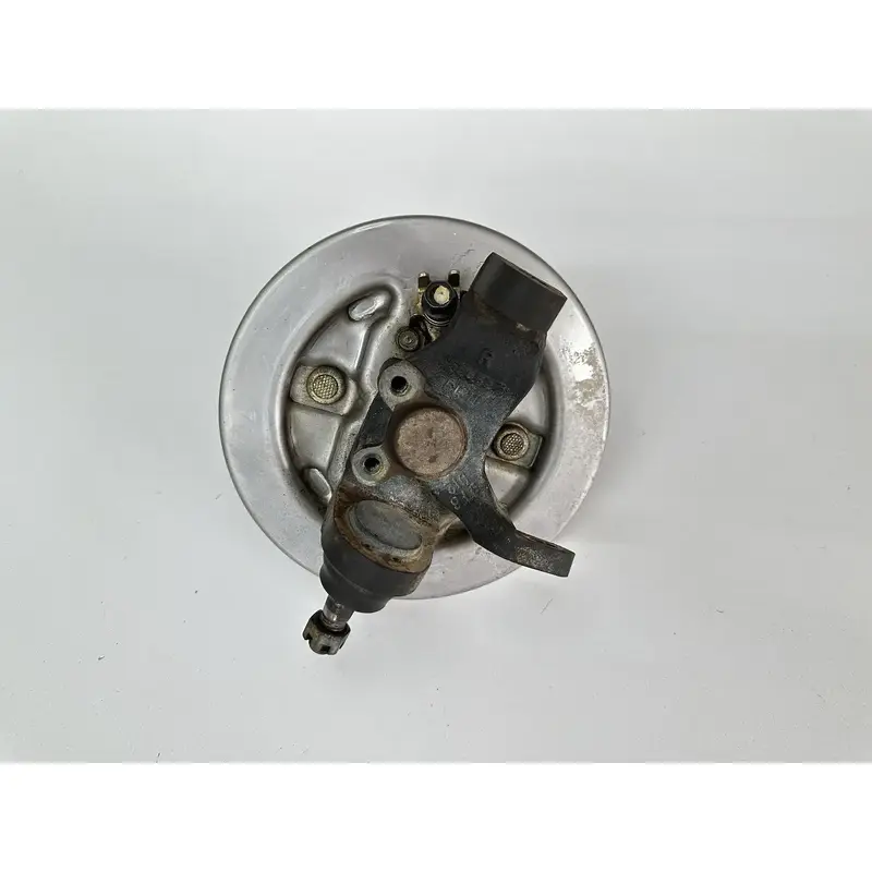 93 94 95 HONDA TRX 300 TRX300 FOURTRAX 2X4 RIGHT FRONT KNUCKLE & BRAKE PLATE
