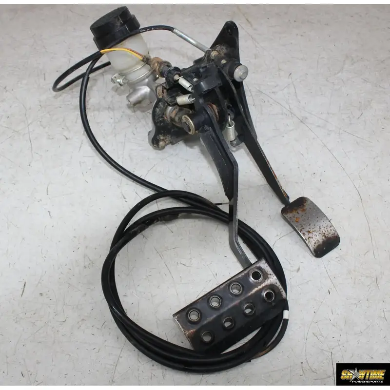 16-18 YAMAHA WOLVERINE YXE700 GAS ACCELERATION BRAKE PEDAL ASSEMBLY