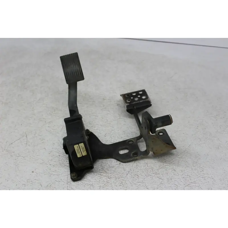 15 POLARIS RANGER XP 900 EPS GAS AND BRAKE PEDAL ASSEMBLY