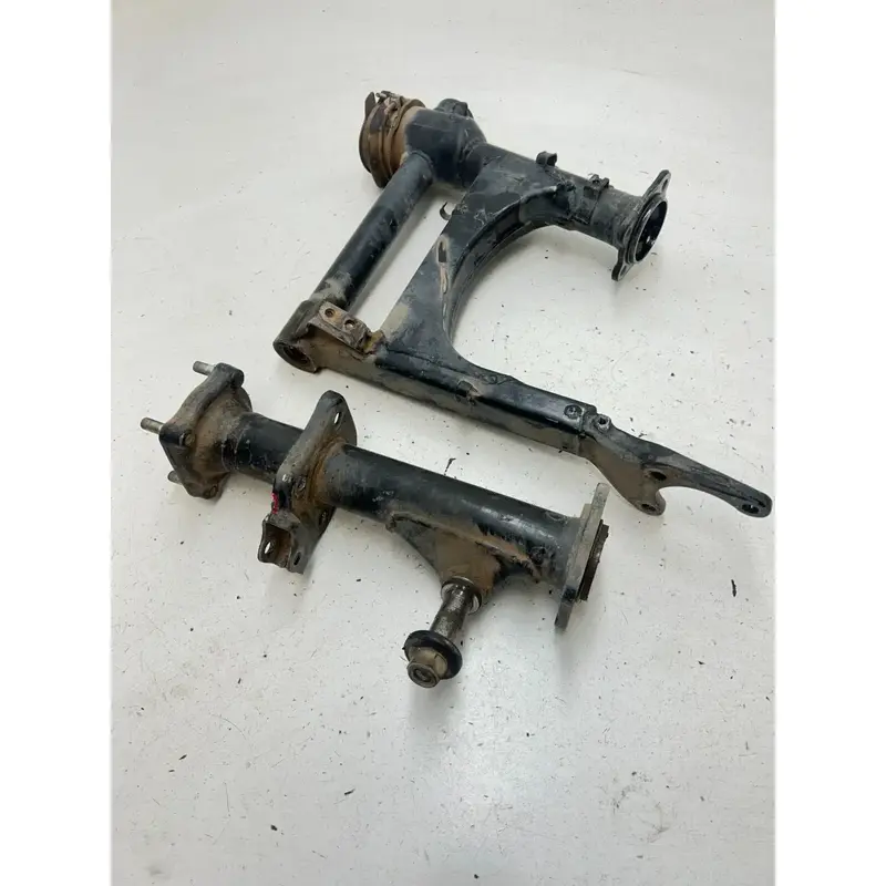 87 1987 Honda Fourtrax Trx 350 TRX350 OEM Front Swingarm Pivot Axle Carrier