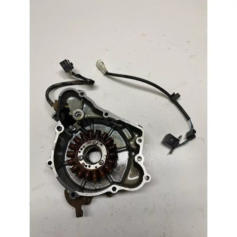 1998 98 KAWASAKI BAYOU KLF 220 2X4 GOOD Stator Magneto Case Cover FREE US SHIP