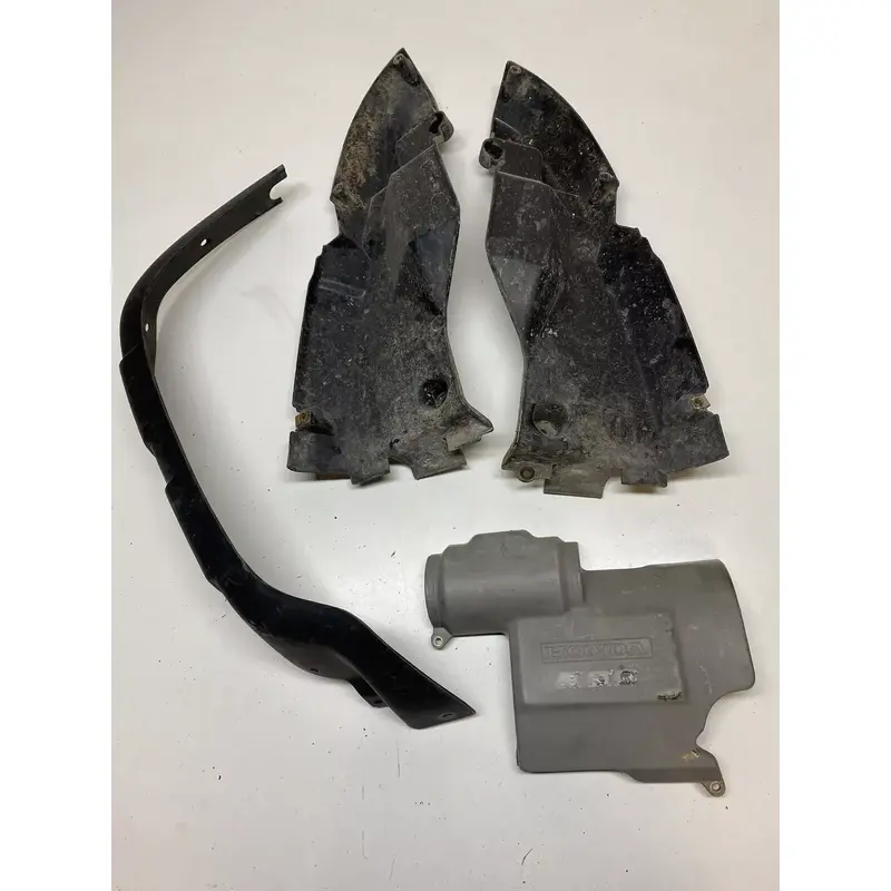 2003 03 HONDA FOREMAN 450 Trx450es 4x4 Inner  Mud Splash Guard F L Fender Flare