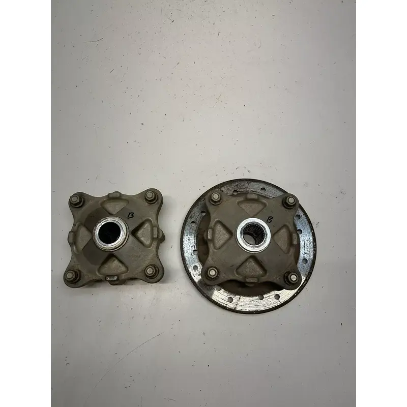 2006 POLARIS SPORTSMAN 500 HO EFI 4x4 OEM Rear Back Hub Hubs Disc Brake Rotor