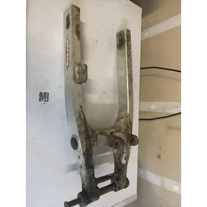 1987 1988 YAMAHA YZ125 Swingarm
