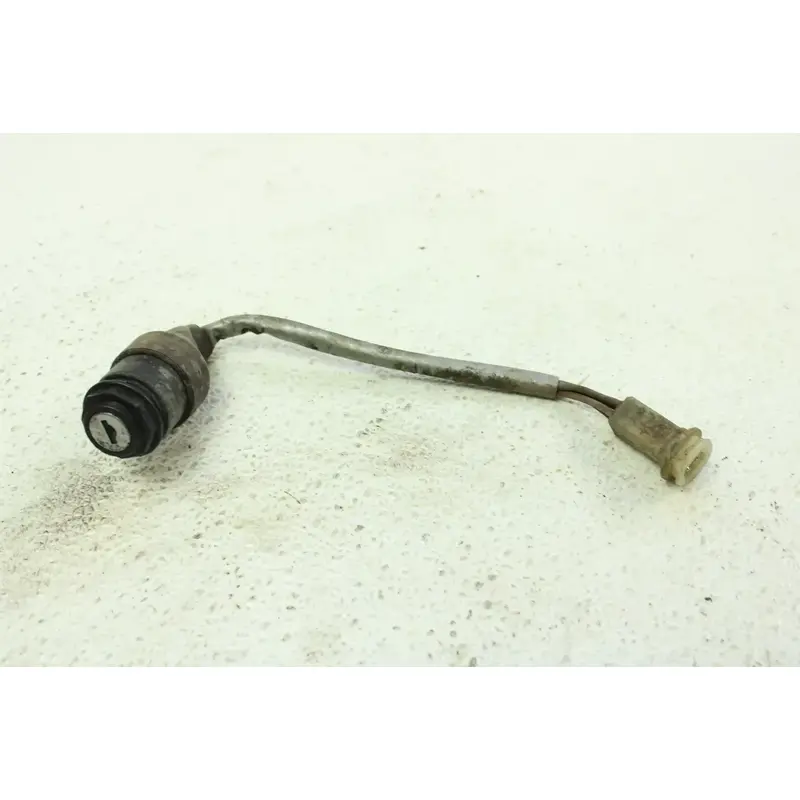 1986 Yamaha Moto 4 OEM Key Switch Ignition  B4466