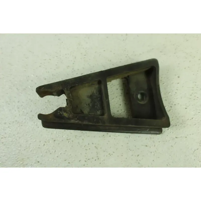 2001 Yamaha Raptor 660r OEM Chain Guide/Seal Guard  B4482