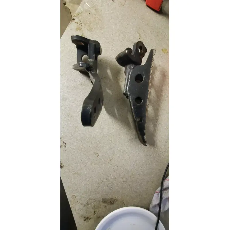 Honda ATC200X One Side Footpeg w/ Hardware mount  ATC 200X X 1987 #2