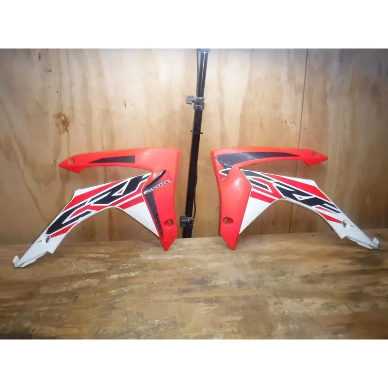 2015 Crf250r (B) Left And Right Shrouds Plastic Body Red