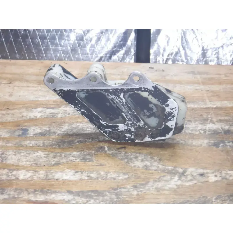 1990 Kx125 Kawasaki Rear Swingarm Chain Guide Guard Lower Swing Arm Insert