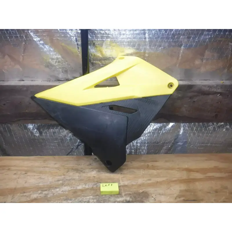 2002 RM125 Front Left Side Tank Shroud Gas Fuel Plastic Yellow