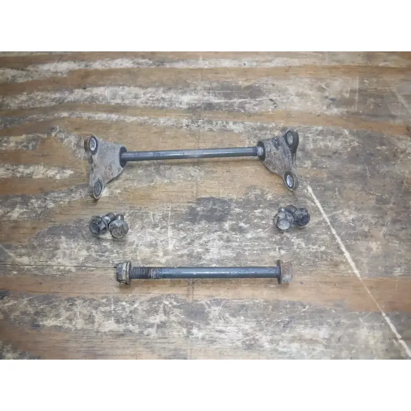 2002 Yz426f Yamaha Motor Mounts Brackets Bolt Bottom Mounting Bolts
