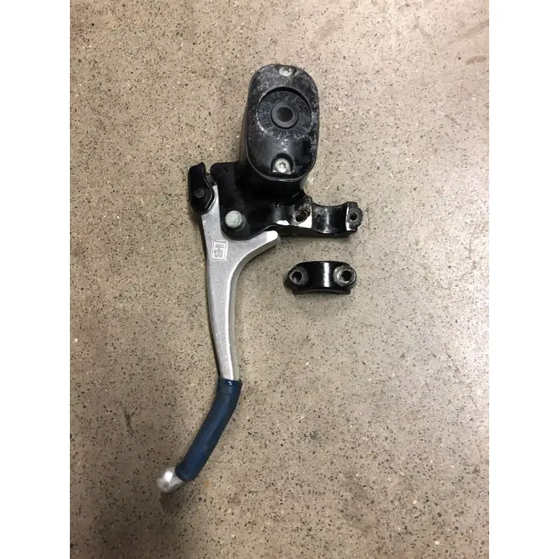 07 2007 POLARIS ATV SPORTSMAN EFI 500 FRONT BRAKE MASTER CYLINDER OEM STOCK