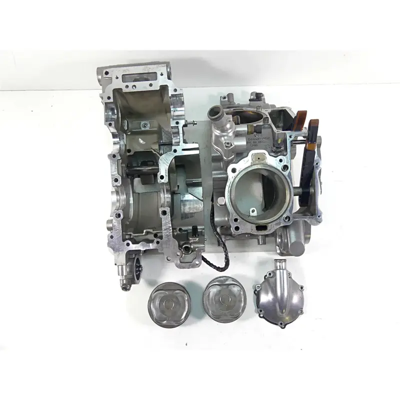 2013 Harley VRSCF Muscle Vrod Engine Motor Crank Case & Piston Set 24457-09K
