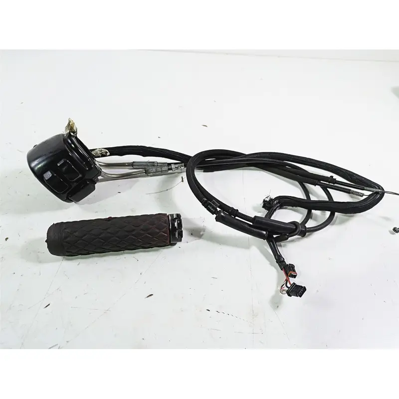 2016 Harley FXDL Dyna Low Rider Right Hand Control Switch - Read 71500361