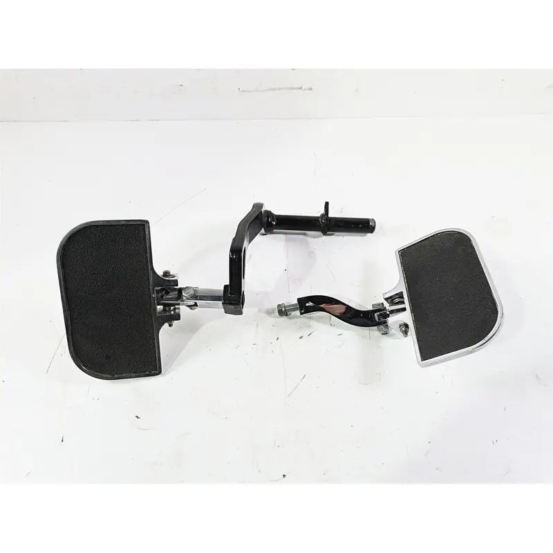 2002 Harley Dyna FXDL Low Rider Rear Passenger Floorboard + Mount 52740-02