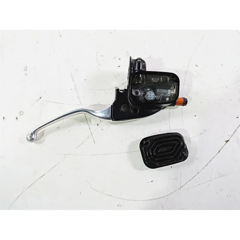 2015 Harley Touring FLHTKL E -Glide Low Front Brake Master Cylinder 44551-08F