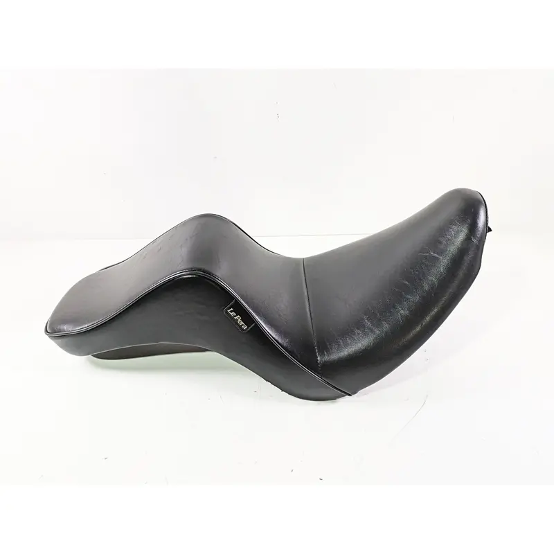 2008 Harley FLSTSB Cross Bones Le Pera Cherokee Seat Saddle 91-9536