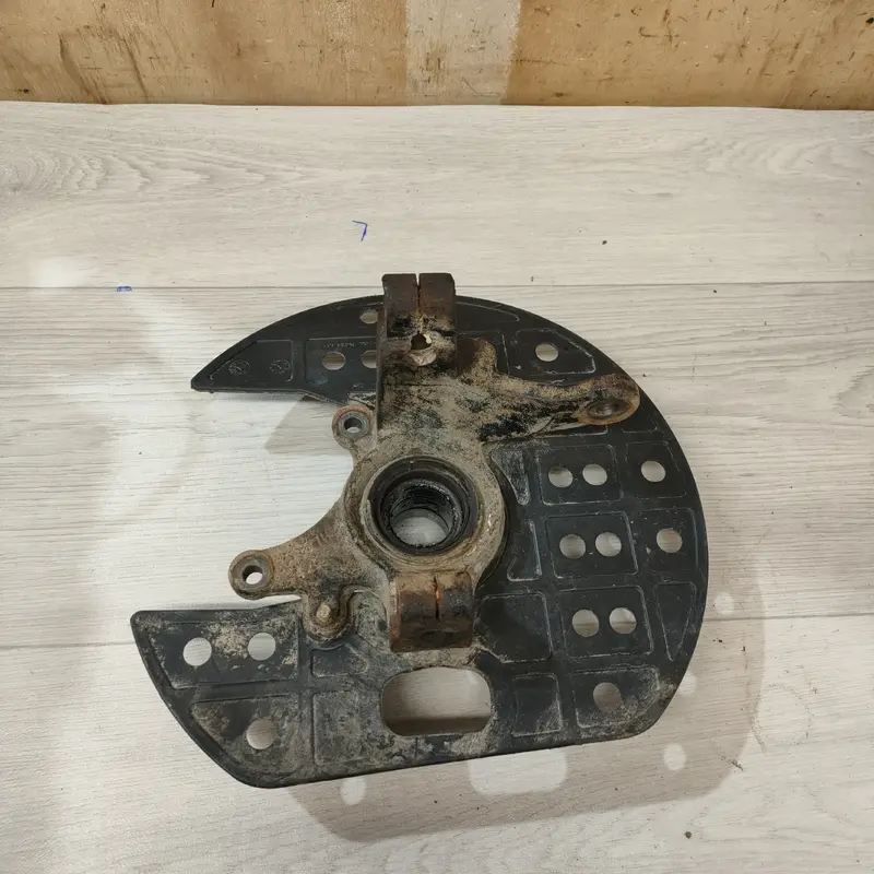 Suzuki LTF400 Front Right Knuckle