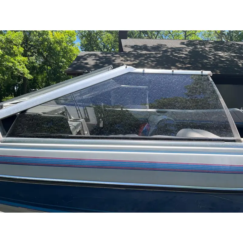 1989 Bayliner Capri 19ft Windshield Glass Passenger Left Front Side Panel