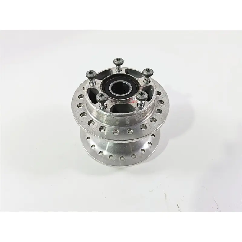 2011 Harley FXDC Dyna Super Glide Front Spoke Wheel Hub 43638-08