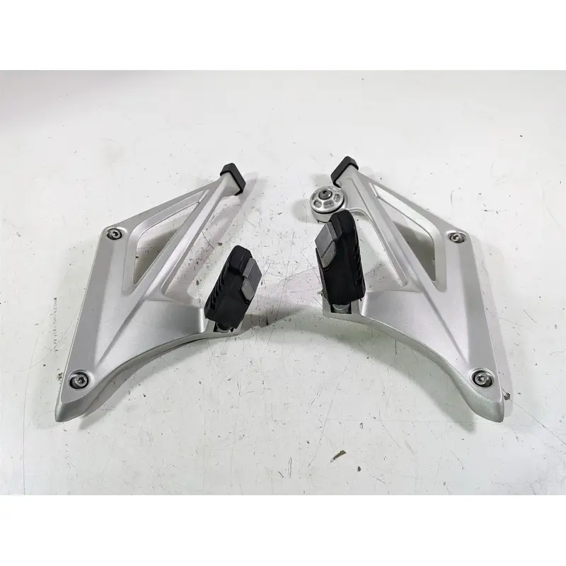 2022 BMW R1250 RT K052 Rear Passenger Foot Peg Rest Set 46718534789 46718534790